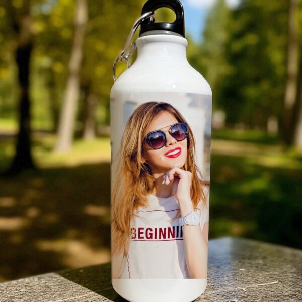 Premium 600ml Personalized Sipper Bottle – Sublimation-Ready with Clip Cap for Easy Carry