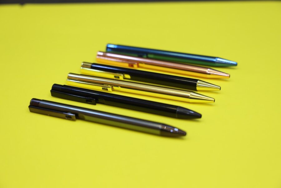 1382 Stylish Retractable Ball Pen – Premium Metallic Finish for Everyday Use