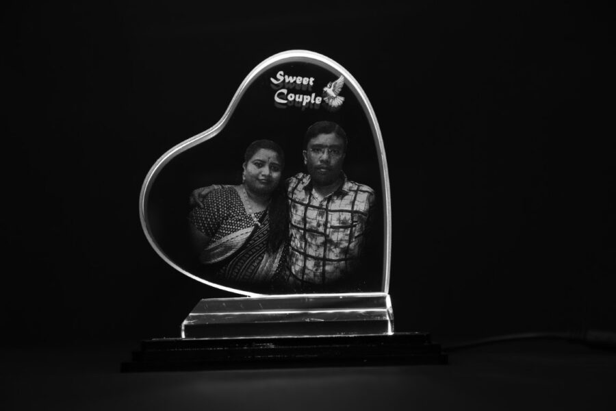 Custom Heart Crystal Keepsake – 2D/3D Laser Engraved